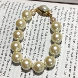 Carolee Faux Pearl Bracelet